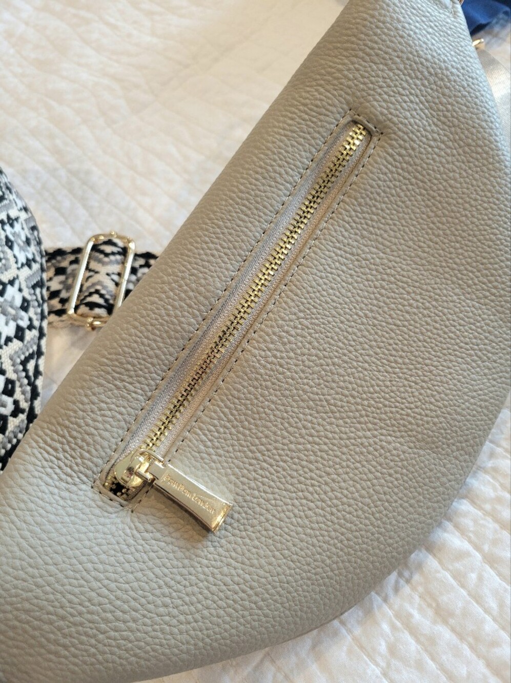 Pom Pom London Leather Bum Bag In Stone With 2 Straps - Picture 2 of 6